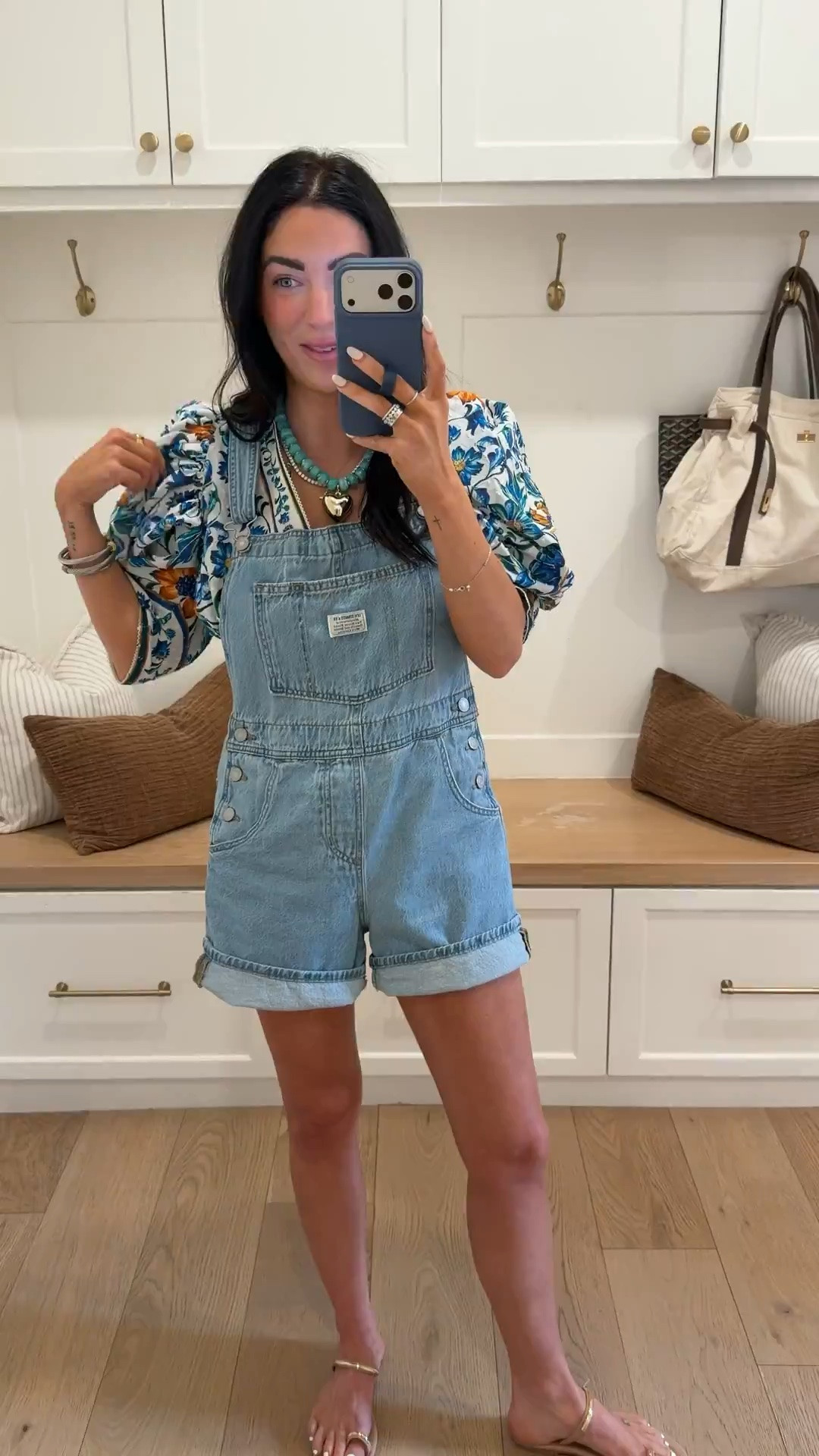 Head over heels with this summer outfit! ✨🩵 Paired this floral Farm Rio top with these overalls from Levi’s. My overalls are currently 30% off! Wearing a small in both.

Summer outfits
Overalls
Vacation outfit
Elevated casual
Resort wear

#LTKootd #LTKSaleAlert #LTKgrwm