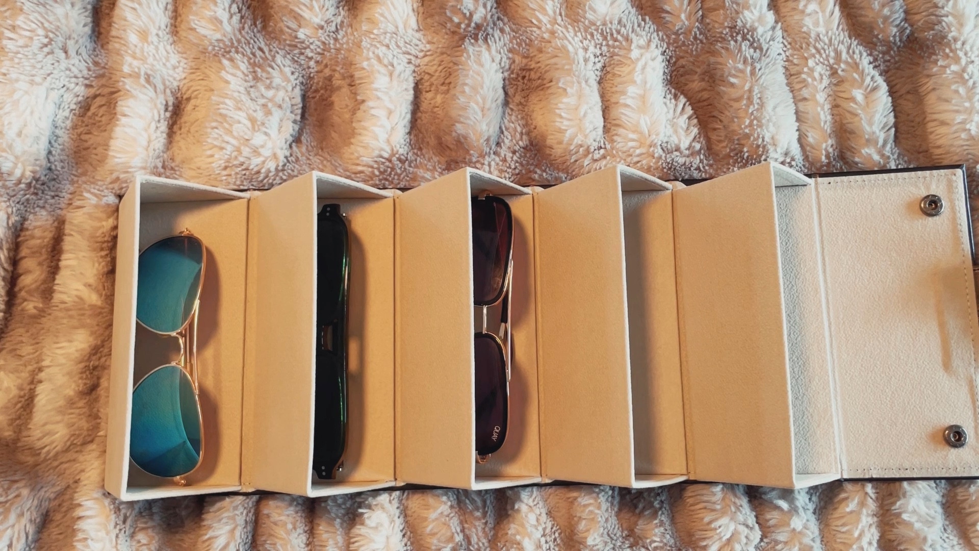 Travel sunglasses case? Yes please! ♥️

#LTKFind #LTKunder50 #LTKtravel