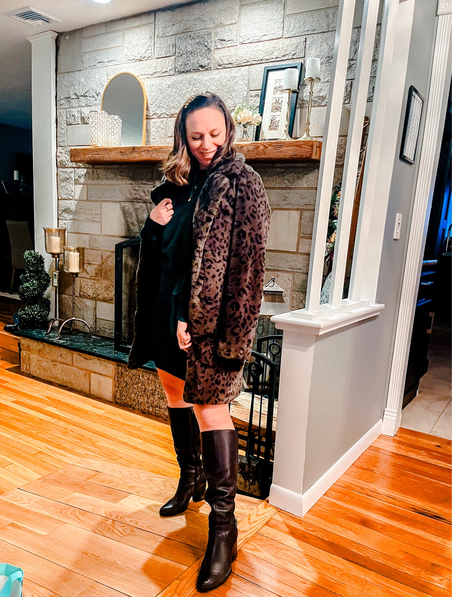 When mob wife winter was ✨Always✨ you’re aesthetic. Bring on all the furs!!
.
.
.
.
.
.


#LTKSeasonal #LTKfindsunder100 #LTKstyletip
