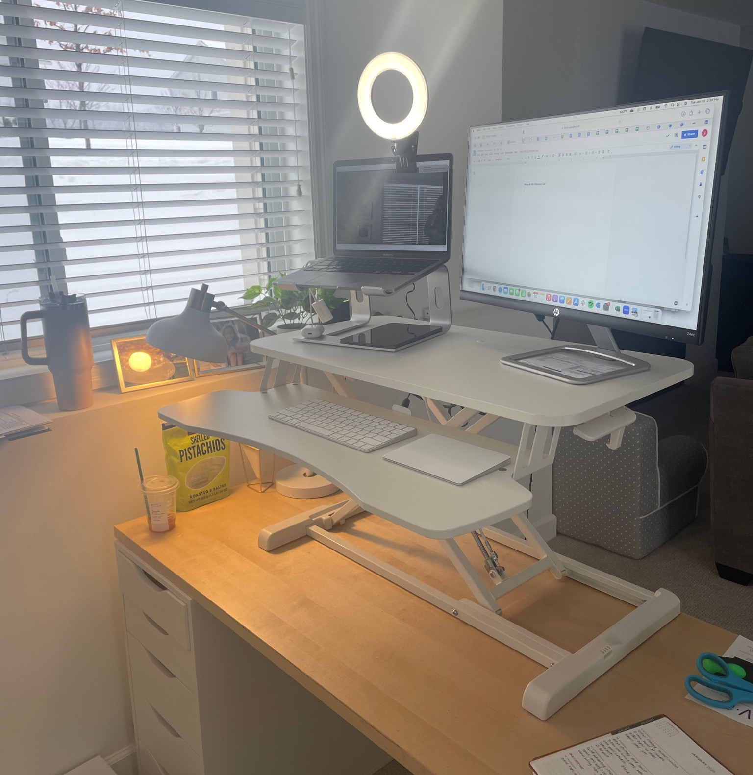 The best (and most affordable) standing desk! Available in multiple colors 👏🏼