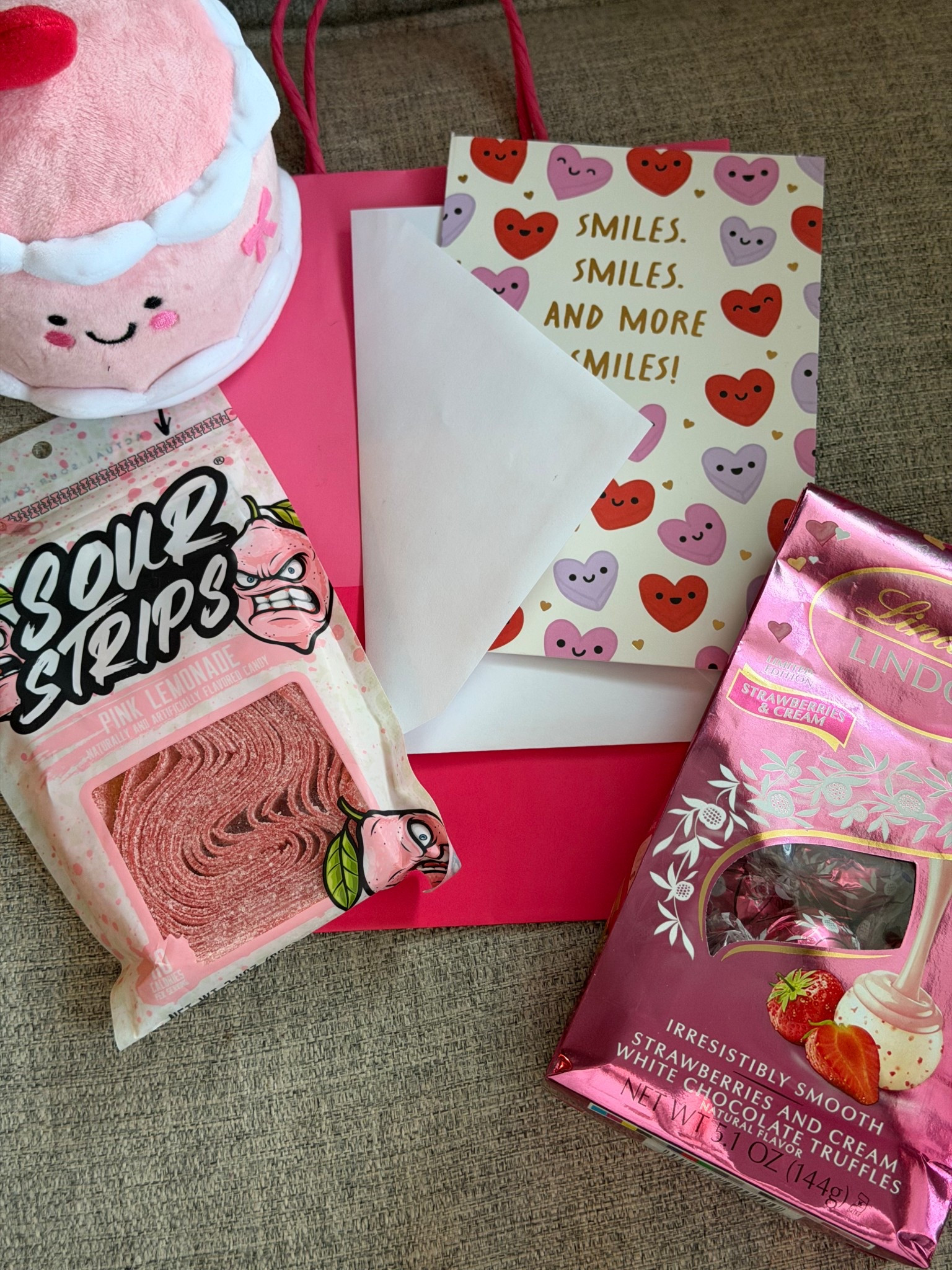 Valentine’s Day gift for sister 🩷

#LTKdayinmylife #LTKValentine #LTKvlog