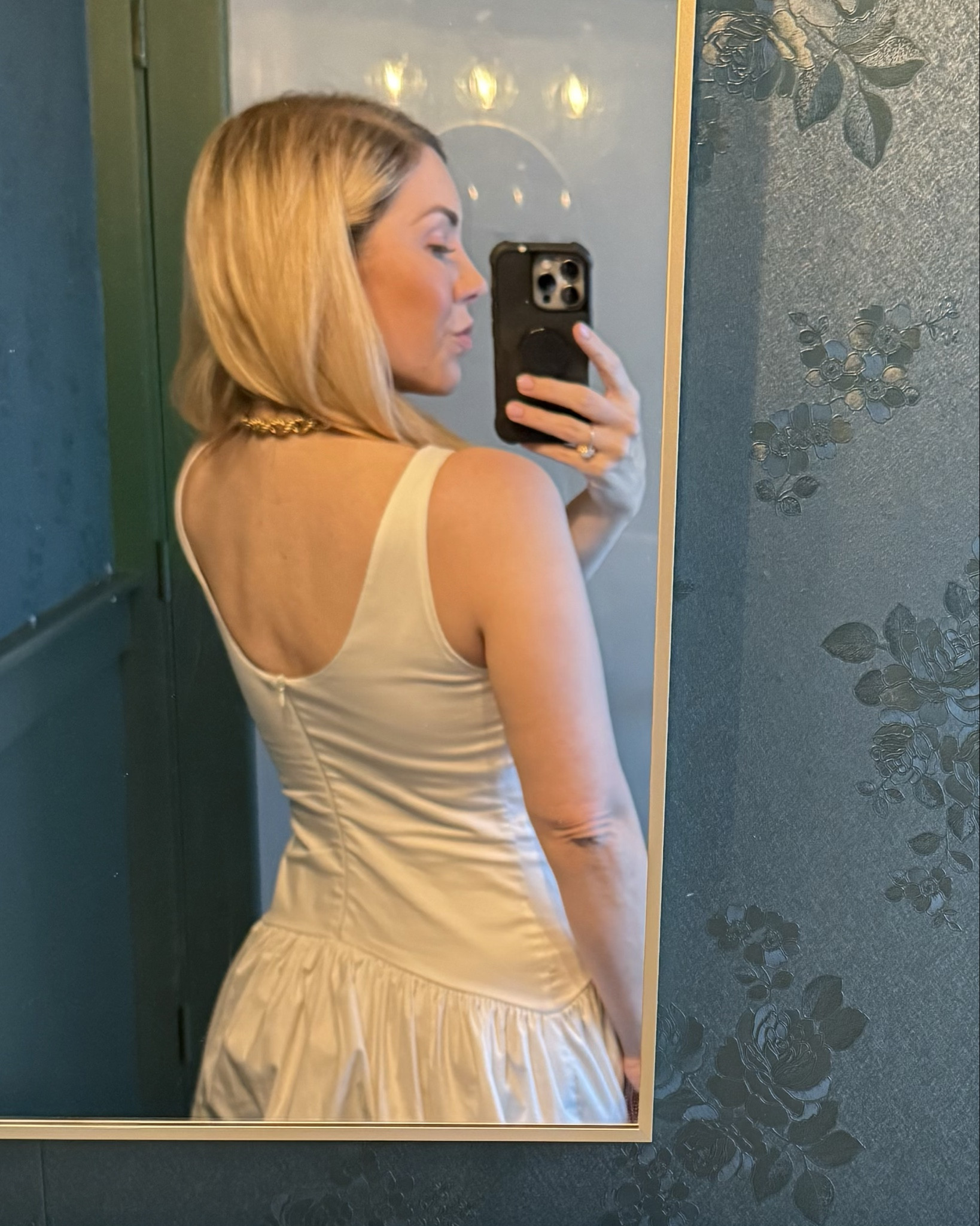 What I wore for the Lela Rose + Lucchese trunk show

Love this IRO jacket (which they don’t make in this color anymore) but linked to it in black and white and a similar version for less.


#LTKgrwm #LTKSeasonal #LTKdayinmylife