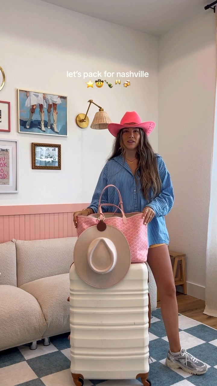 Pack with me Nashville!  

#LTKVideo #LTKtravel #LTKstyletip