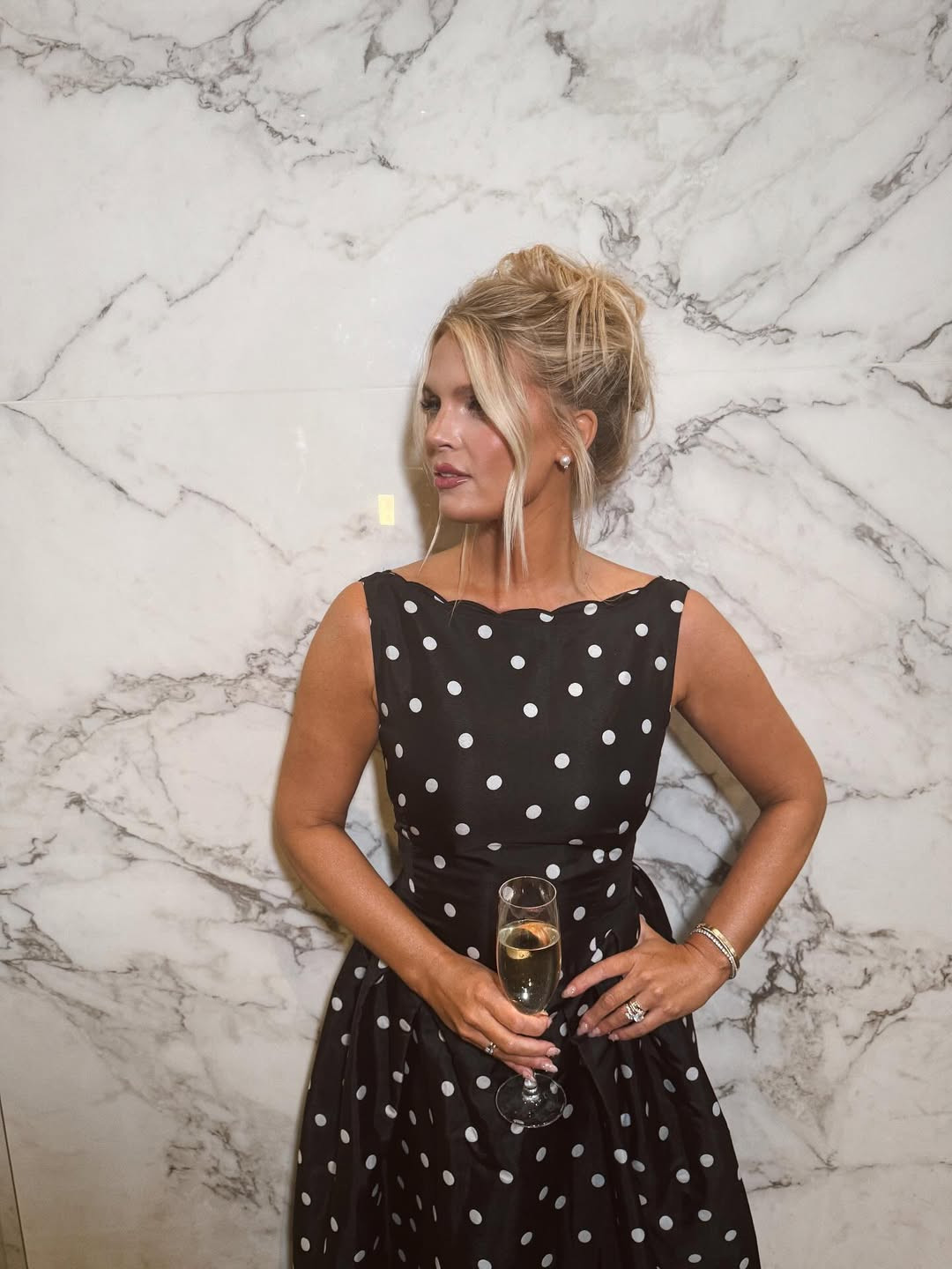 Channeling some Hollywood glam in polka dots and bows 🍾🖤 

 #LTKgrwm #LTKootd