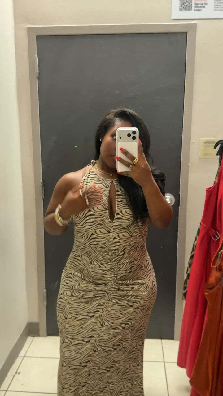 Ashley Graham collection at JCPenney is perfect for my plus-size baddies - goes up to 5x and 30w online and in-store! 🙌🏾

Dress:  Size 1x (would size down to 0x for more fitted look)

Linking the rest of my JCPenney haul below! 

Summer outfits, vacation dresses, summer outfits, zebra print, Emmy Petit