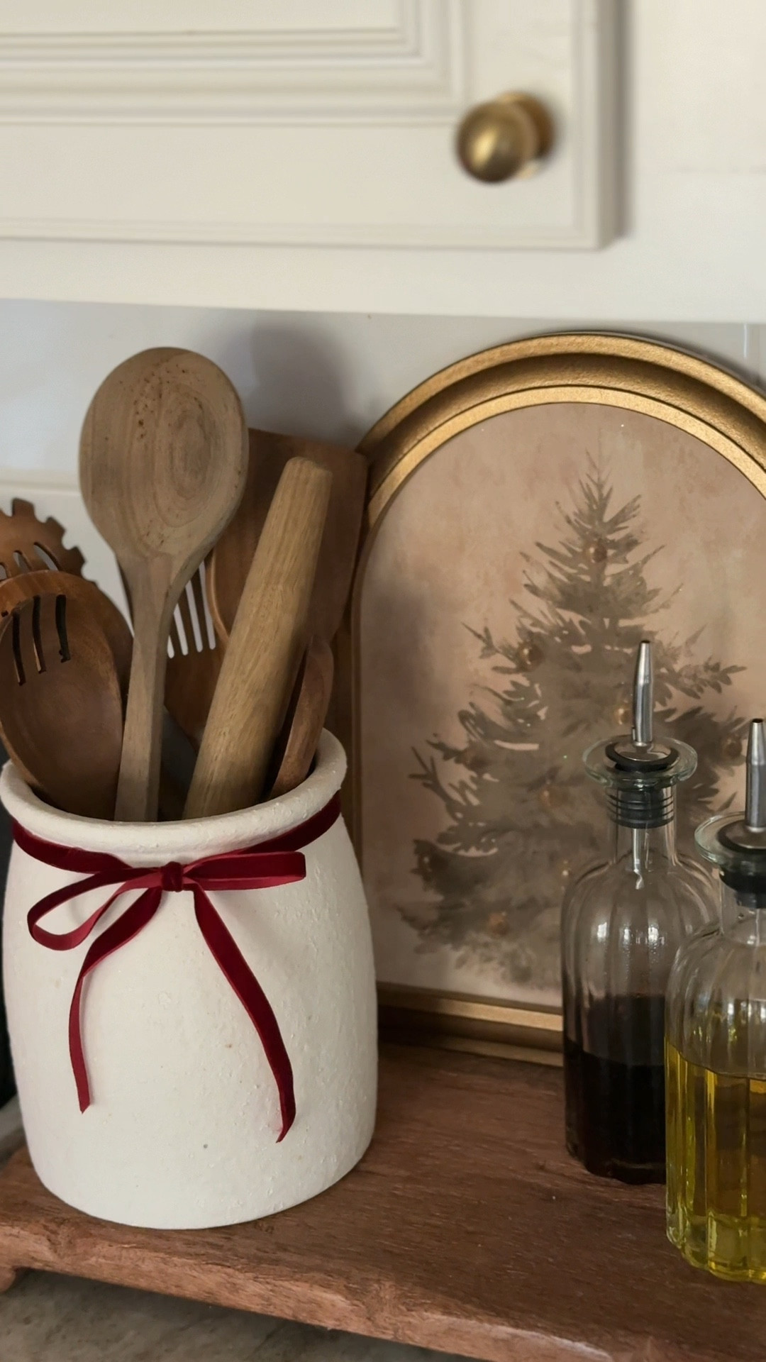 Holiday kitchen styling! 🎄🎅🏼🔔 if you see something that isn’t linked- it is TJ maxx or homegoods! 

#LTKSaleAlert #LTKHoliday #LTKHome