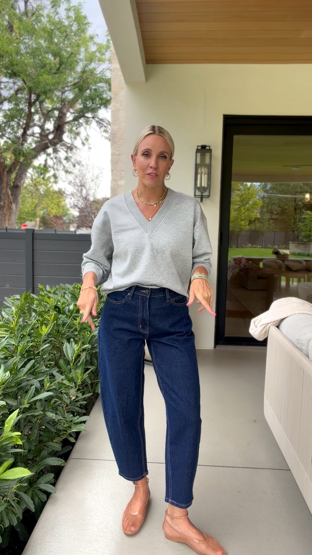 This is a good barrel pant that is new to Walmart! I did a size 4

#LTKgrwm #LTKmomlife #LTKootd