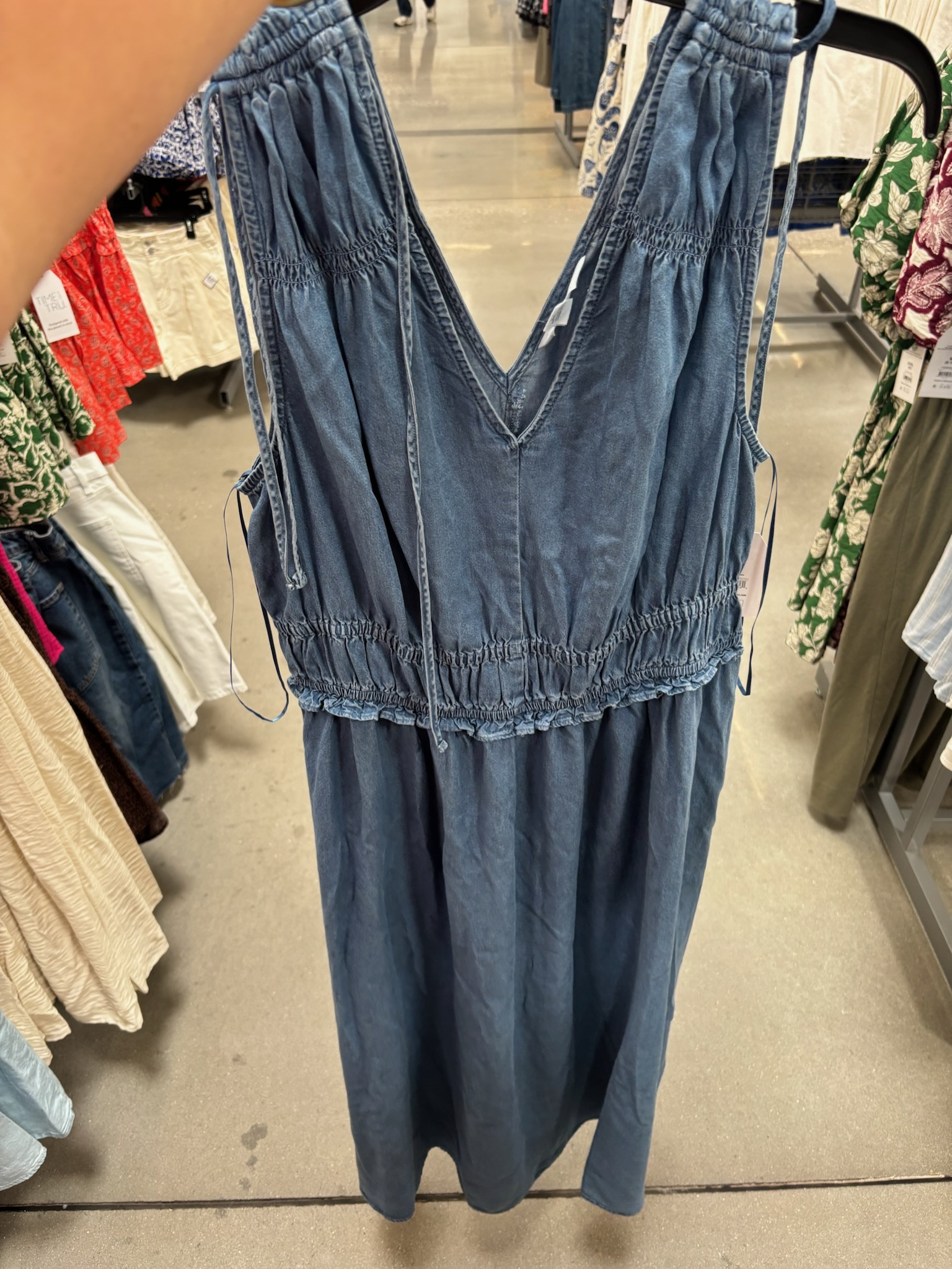 ☀️ Throw on and go. This denim dress is giving weekend brunch, vacation strolls, and everything in between!!

Spring, summer, beach, vacation, outfit, summer dress, Walmart

#LTKootd #LTKSeasonal #LTKMidsize