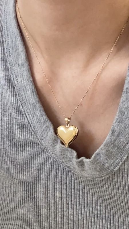 just bought the most stunning 14k solid yellow gold heart pendant 🥹 it’s hallow on the inside so it’s not heavy around your neck which i love. i got the biggest size, 25mm. 

#heartpendant #goldpendant #14kgoldpendant #solidgoldpendant #puffyheartpendant #14ksolidgoldpendant

#LTKstyletip #LTKFind #LTKsalealert