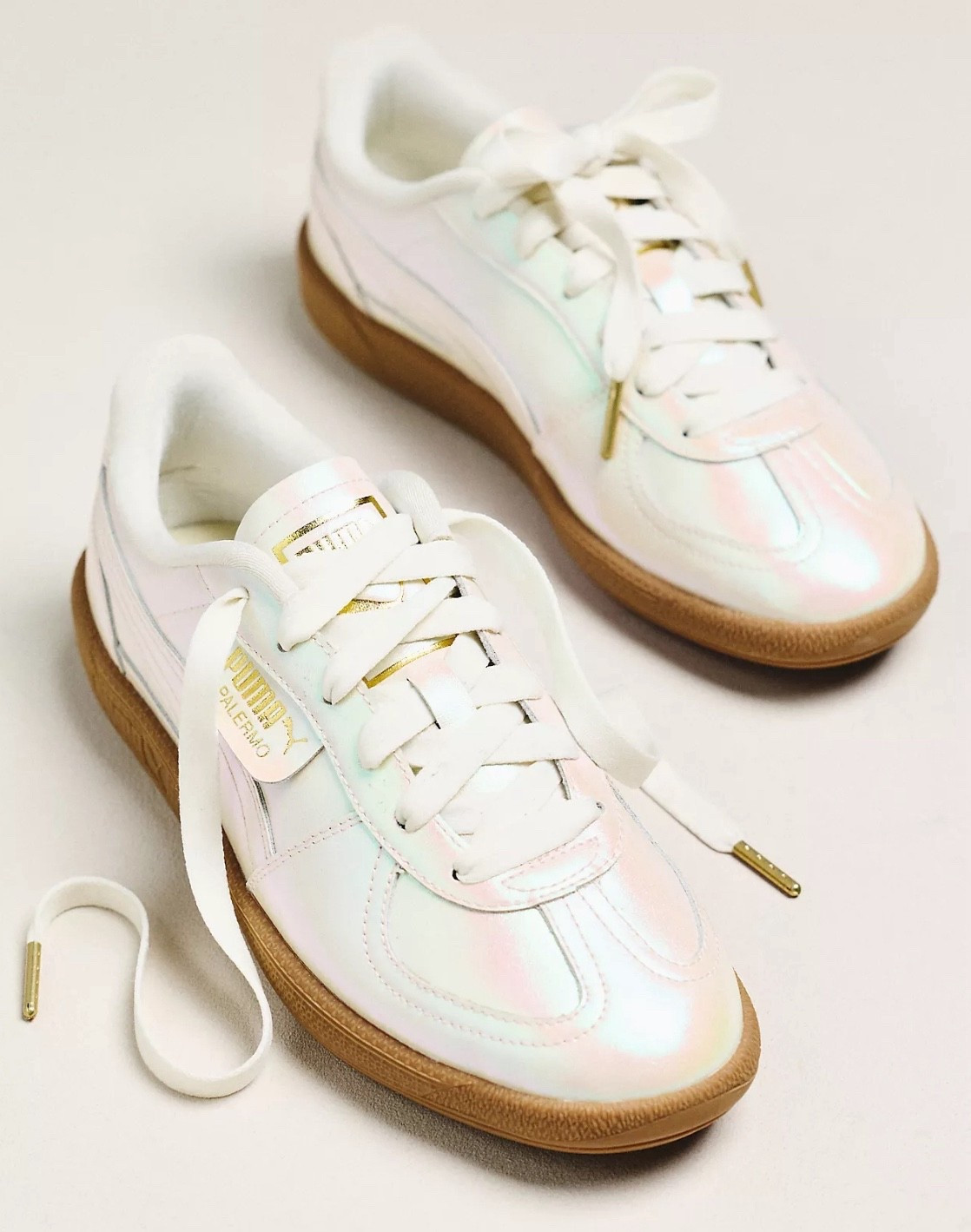 Sneakers I’m loving right now!

#LTKActive #LTKfitnessgoals #LTKGiftGuide