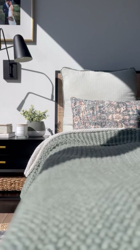 Chunky knit blanket 20% off this week at Target! We have 3 colors

Bedding sale, target circle week, knit blanket, layering blankets, lightweight bedding 

#LTKhome #LTKunder100 #LTKstyletip