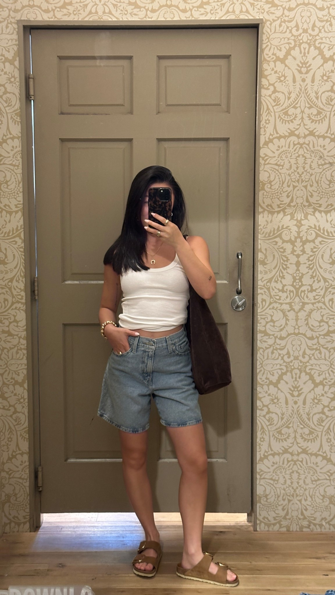 ✨cute✨ baggy denim shorts!!! Finally found a pair that are long AND flattering. I am 5 feet tall and am wearing a size 24

#LTKPetite #LTKSeasonal #LTKStyleTip