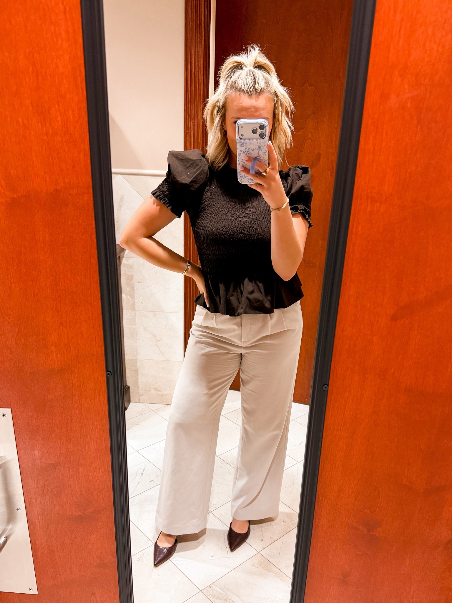 Corporate girlies, these pieces are a must!
