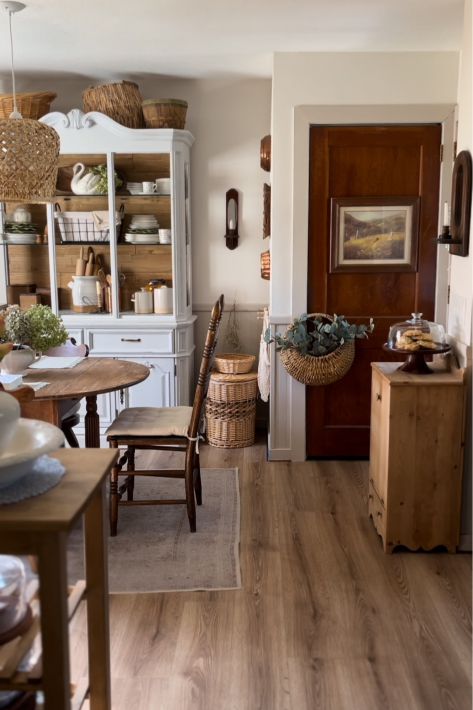 Such gorgeous and affordable flooring at $1 per square foot


#LTKHome
