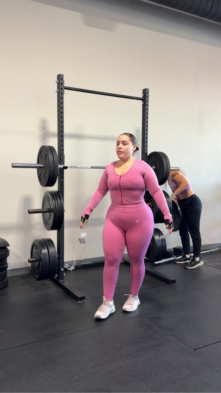 Workout OOTD for squat leg day from Gymshark. Wearing size large. Bust 37 waist 31 hips 45 height 5’2"

#LTKfitnessgoals #LTKMidsize #LTKActive