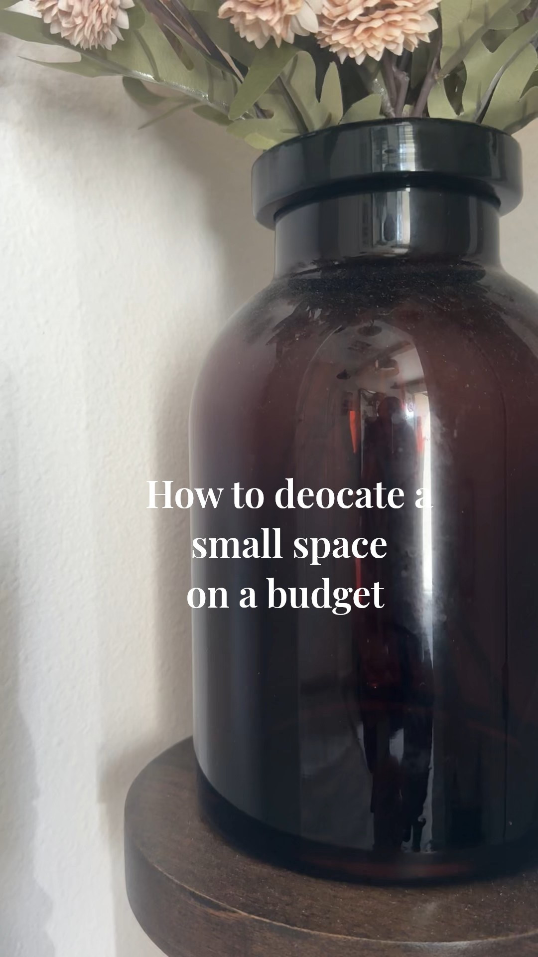 I used a piece of art that we already had and added a small round table, vase and faux florals to this little space and it’s so much more inviting now when guests come in!
I have linked them all here for you to shop.
#SmallSpaces #DecorIdeas 

#LTKHome