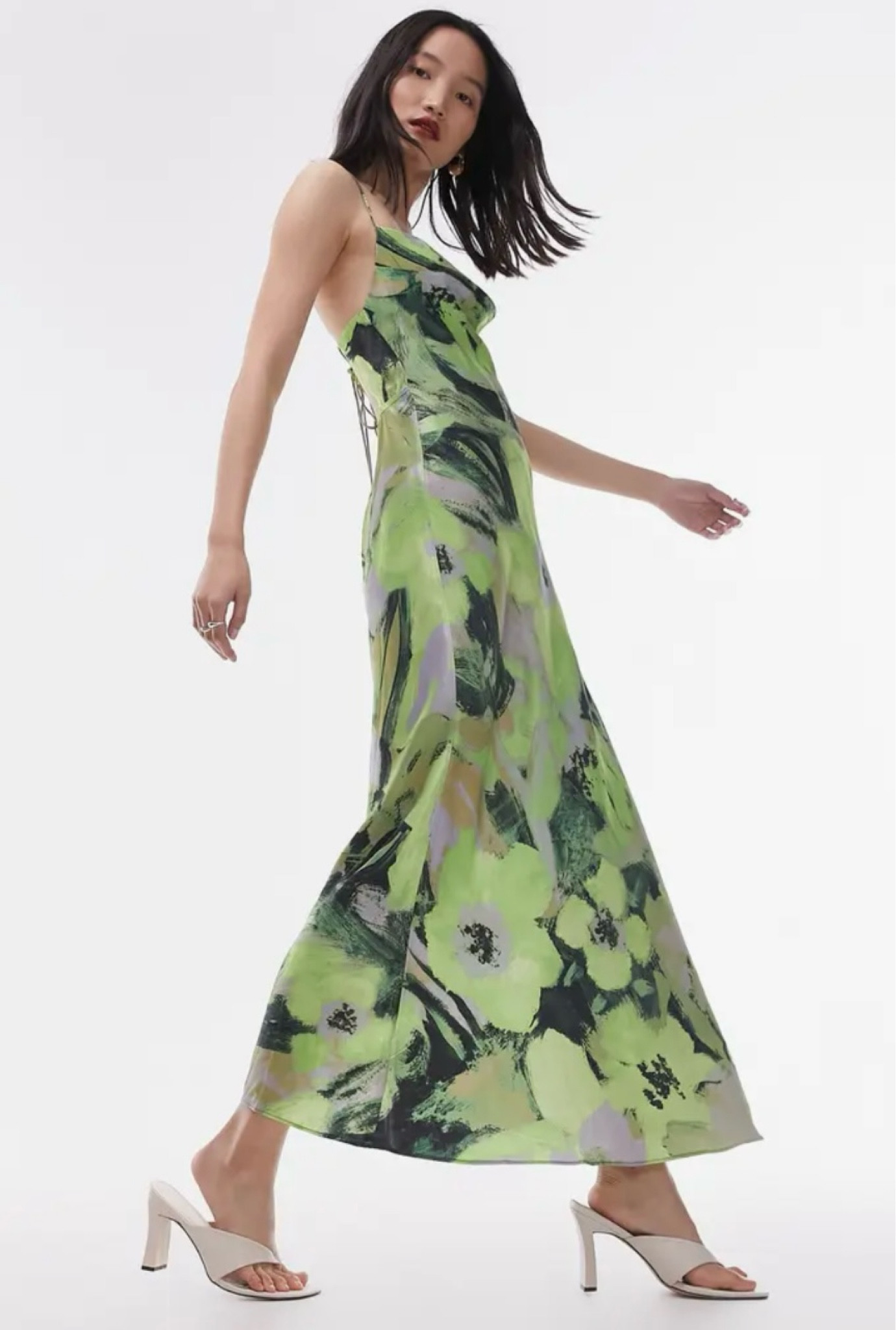 Such a pretty floral wedding guest dress ❤️

#LTKStyleTip #LTKFindsUnder100 #LTKSeasonal