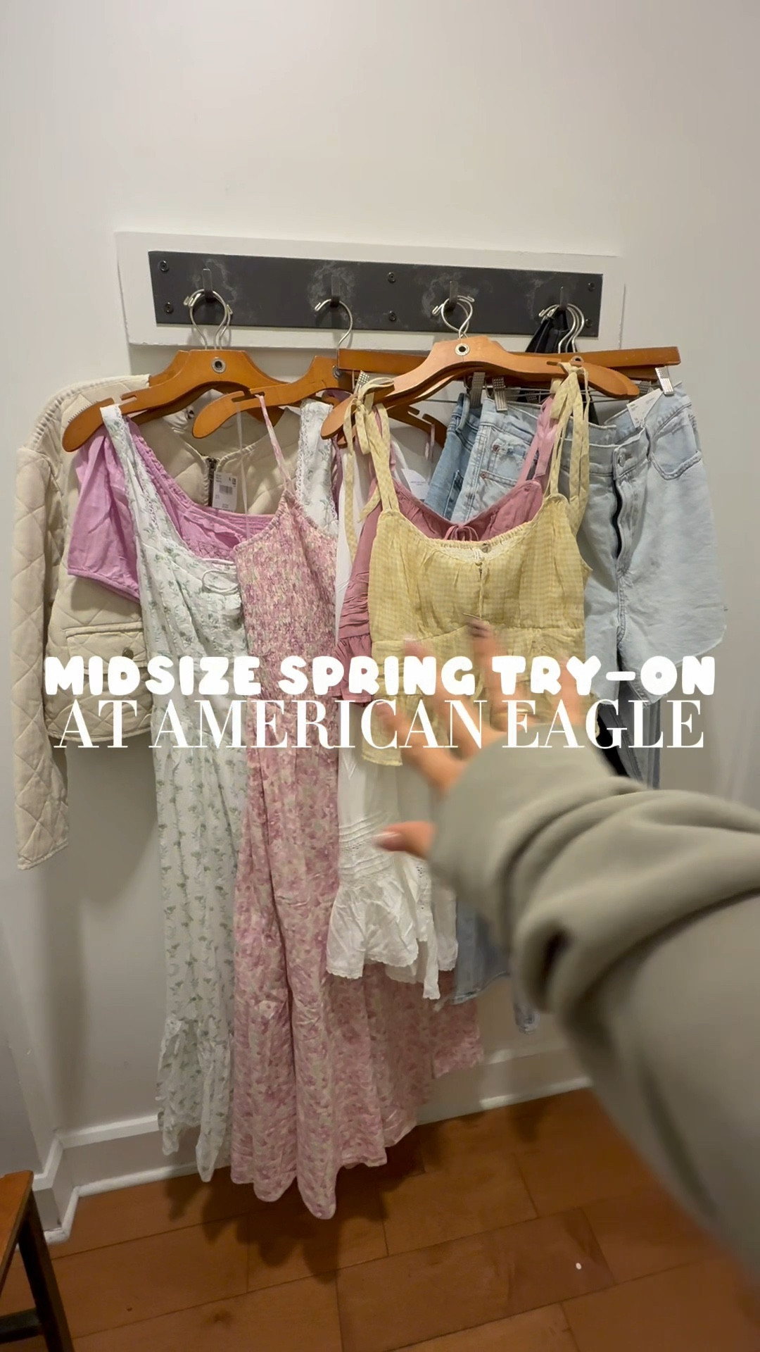 The way AE killed it with this beautiful feminine spring collection, I’m so excited!!! Use code EXTRALOVE for 35% off!
📏 I’m 5’4” / 32/33 pant / size 14/16 / XL
📏 tried on size XL for tops
📏 size 33 for shorts/pants

#LTKMidsize #LTKFindsUnder100 #LTKSeasonal