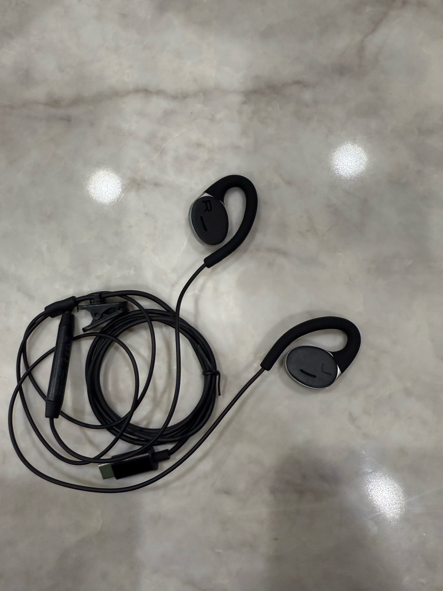 I don’t like headphones in my ears or Bluetooth so these are my tried and true fave headphones