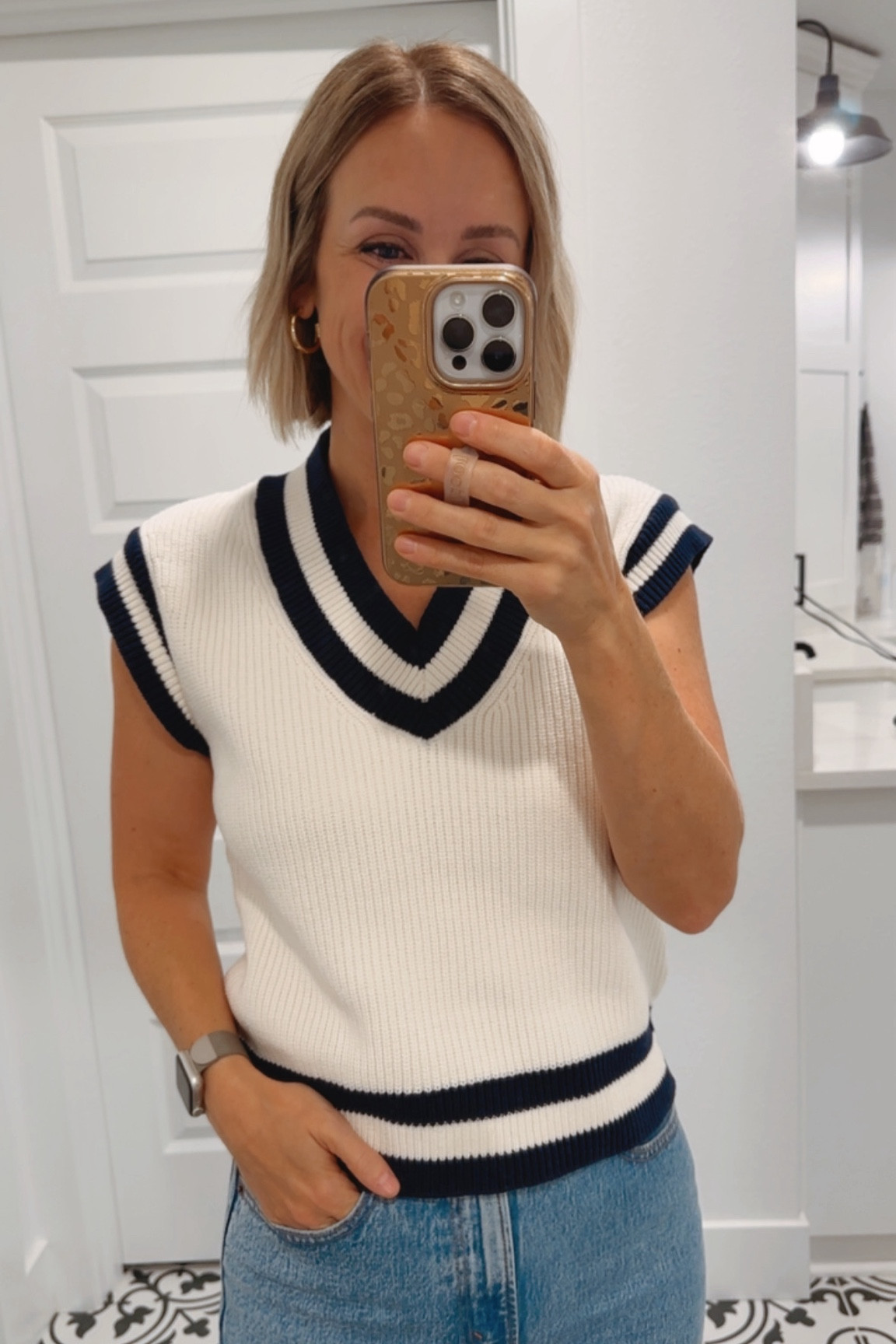 Cute sweater for fall and it’s currently 50% off! It runs true to size and I’m in an extra small.  

#LTKSaleAlert #LTKFindsUnder50 #LTKFallSale