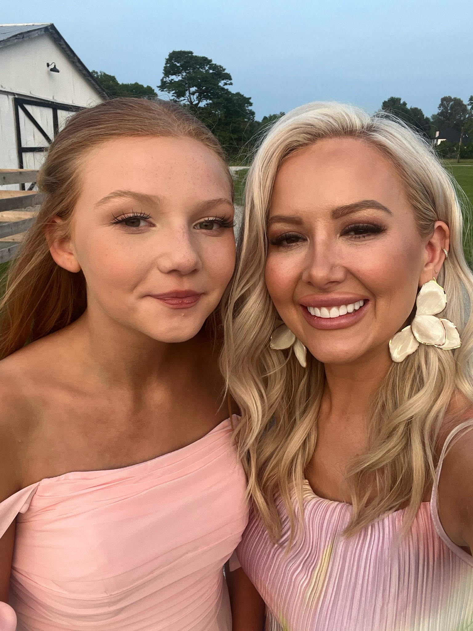 With my beautiful girl! 

#LTKbeauty #LTKstyletip #LTKfamily