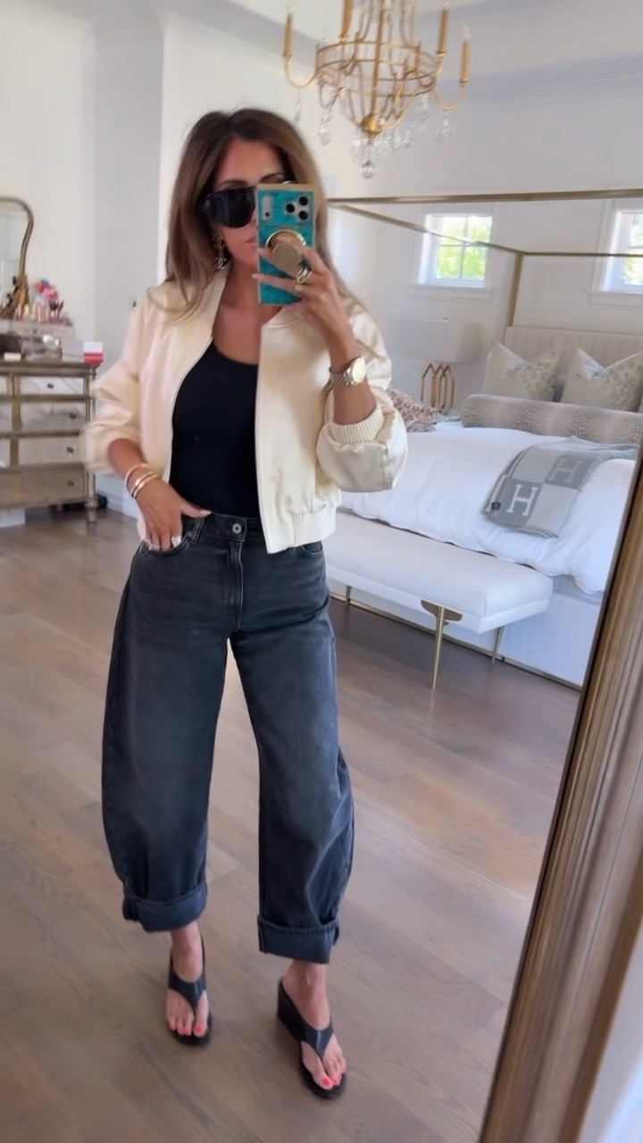 Little Zara OOTD! This bomber is fun! Wearing a small in the jacket and tank top. US 4 in jeans! 

Zara fashion, Zara finds, Nordstrom fashion, Fall outfits women, Business casual workwear, Teacher outfits, Bomber jacket, Barrel jeans, Gemme Beauty, Emily Gemma

#LTKgrwm #LTKSeasonal #LTKWorkwear