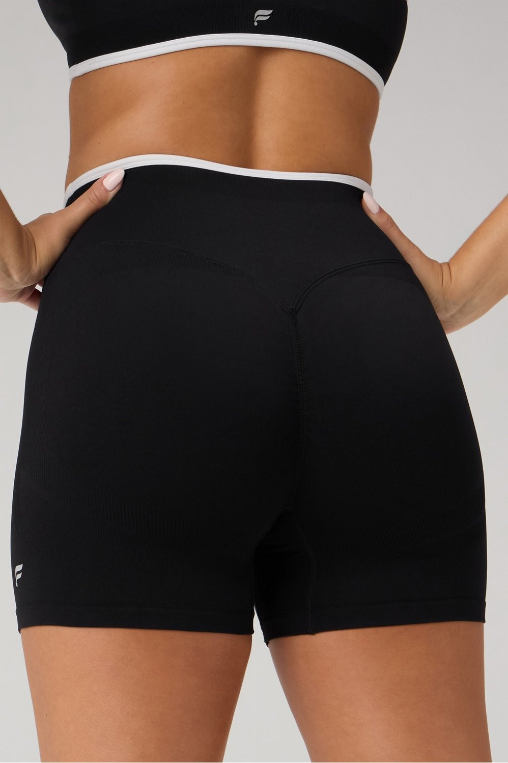 Seamless Scrunch Short 4" | Fabletics
