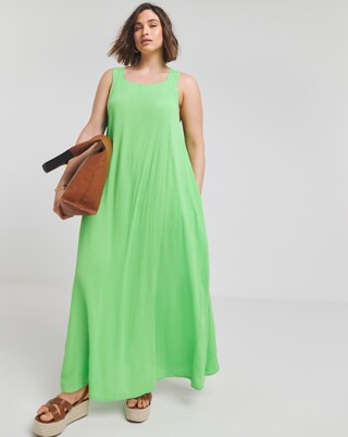 Green Crinkle Trazepe Maxi Dress | Simply Be (UK)