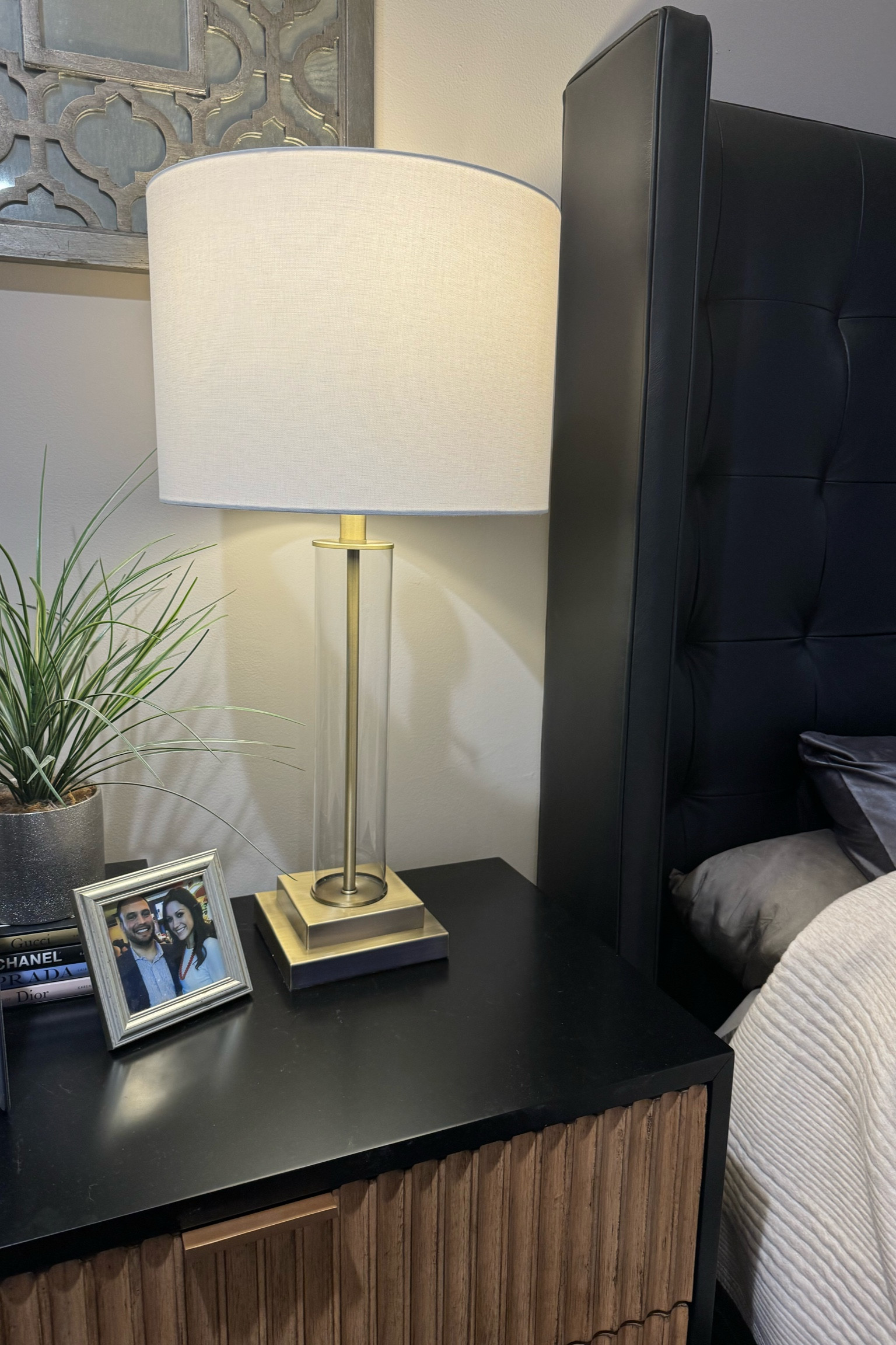 New bedside table lamps! Love them!

Bedside table lamp, side table lamp, nightstand lamp, modern table lamp, glass table lamp, gold table lamp, amazon home finds 

#LTKhome #LTKstyletip #LTKfindsunder100