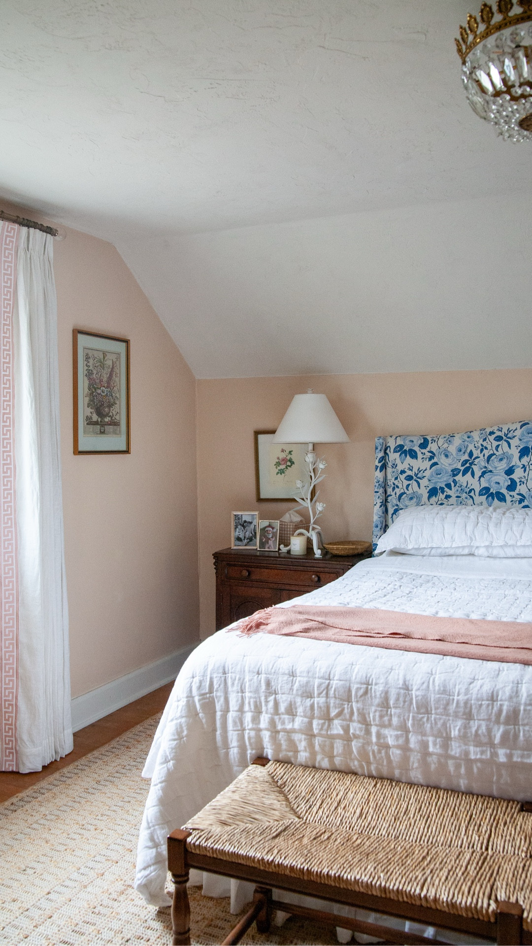 My bedroom definitely needed a little spring refresh! I'm starting with this lovely fresh white linen bedding from Quince. I love linen sheets and their fluffy, lightweight Dream Quilt is the perfect weight for spring. 

Next I swapped the vintage mirrors I've had here for some floral art and I took out these brass vintage lamps and tried these white funny floral ones that I actually love 😆, swapped some spring accessories… and here we have it, our bedroom that's updated for the slightly warmer days that we've been having. 🤞 

Plus I love white linen bedding and this is so comfy and perfect for any season! Linen sheets are seriously amazing… Have you tried them yet?! You can get 10% off your first @onequince order with my code INFG-26SUZANNAHSTANLEY10 #quincepartner 

#LTKHome #LTKSeasonal