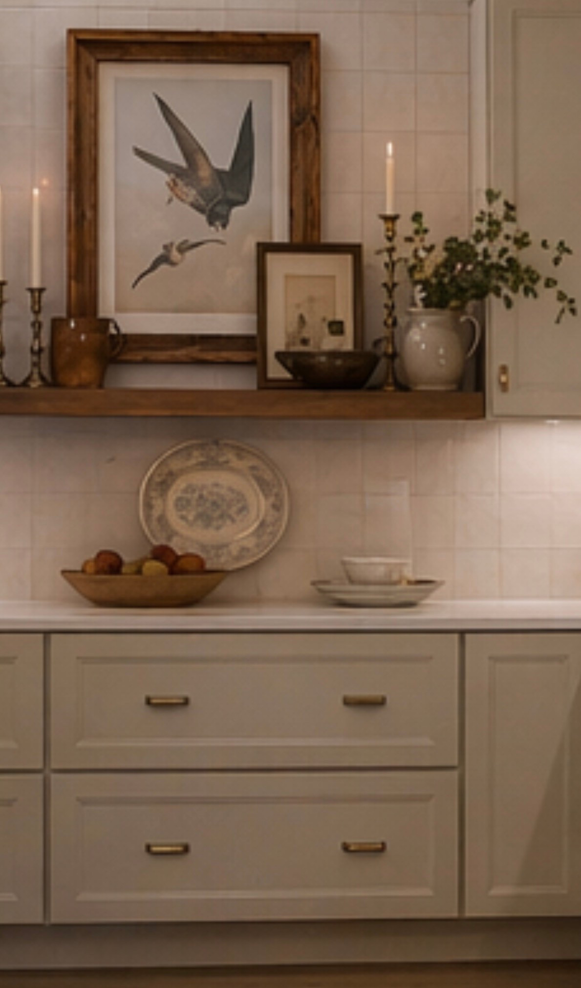 Kitchen Countertop Styling & Decor Finds

open shelving decor, ceramic vase, wood bowl, framed art, brass candle holders, and kitchen accessories are linked here

these are the pieces i reach for to keep the space feeling pulled together without needing to reset everything constantly

shop everything here



#LTKSeasonal #LTKU #LTKHome