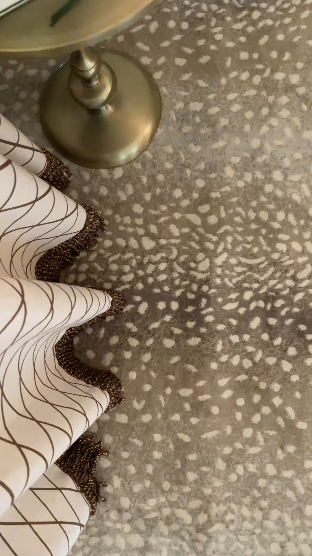 Neutral antelope print area rugs add a little interest and something unexpected.

Area Rug. Antelope Print. Neutral Rug. Neutral Home. Classic Interiors. Traditional Home. Lavender Rose Home.

#LTKHome