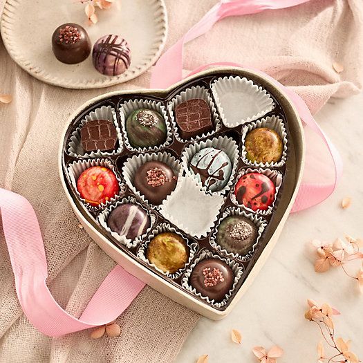 Valentines Day Chocolates, 14 Pieces | Terrain