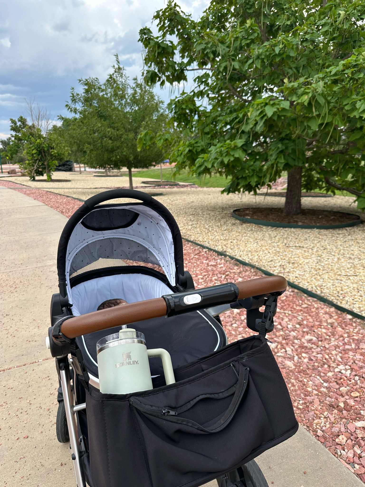 Summer hot mom walk with newborn baby - Mockingbird stroller, Stanley cup, Target finds

#LTKBaby #LTKKids #LTKFamily