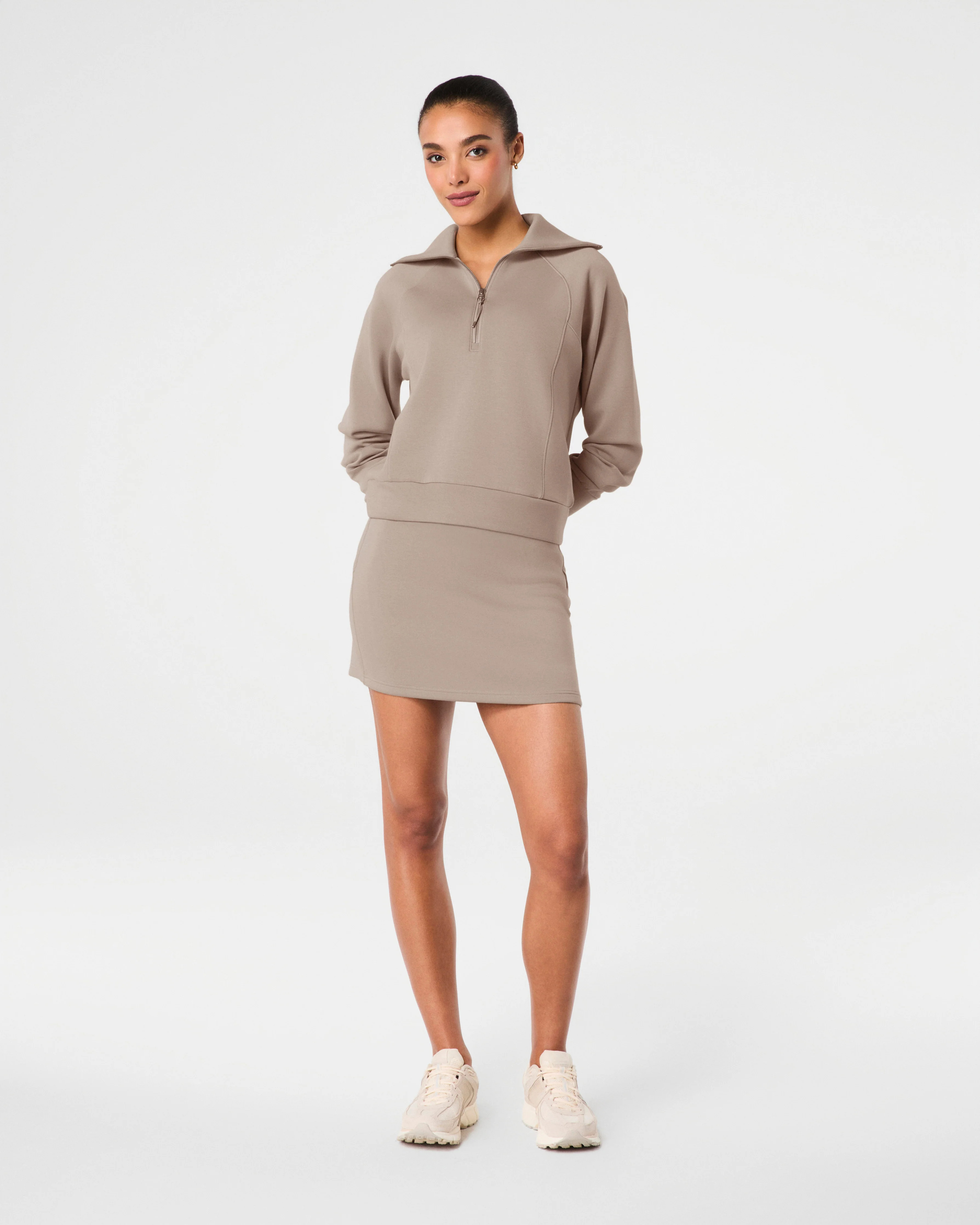 AirEssentials Skort 17" – Light, Sporty Fit | SPANX | Spanx Canada