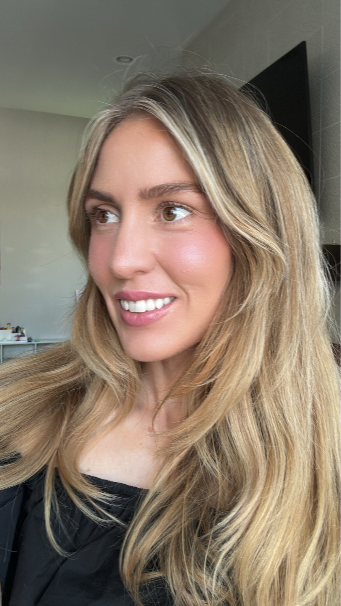 Recent skincare I’m loving @Solawave

#LTKmomlife #LTKdayinmylife #LTKvlog