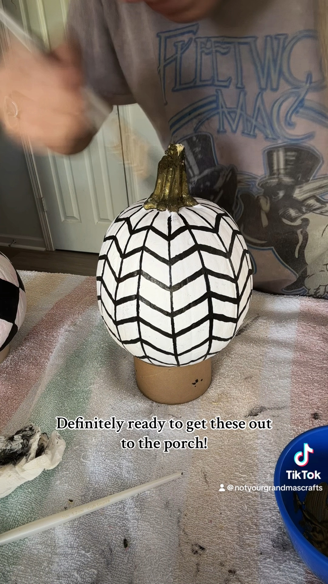 So I also love crafting on the side part 2🥰🫶 Here is one of my smaller porch pumpkin designs that I painted! I used real pumpkins, but you could totally use fake ones. I plan on keeping these out as long as they will last, hopefully into November! Loving how this simple pattern turned out😋🎃

#LTKVideo #LTKHalloween #LTKSeasonal