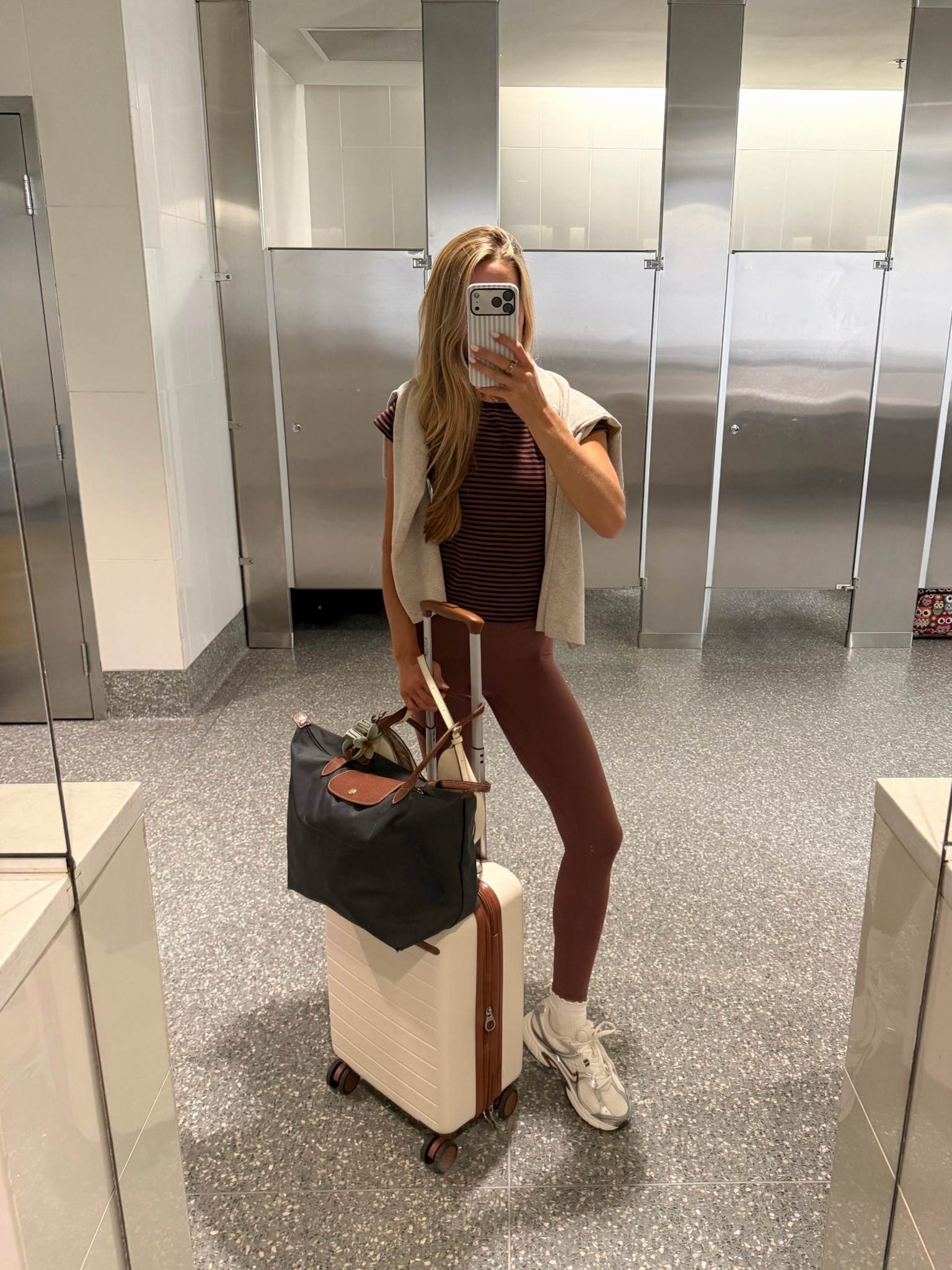 Airport travel ootd! 

#LTKActive #LTKgrwm #LTKootd