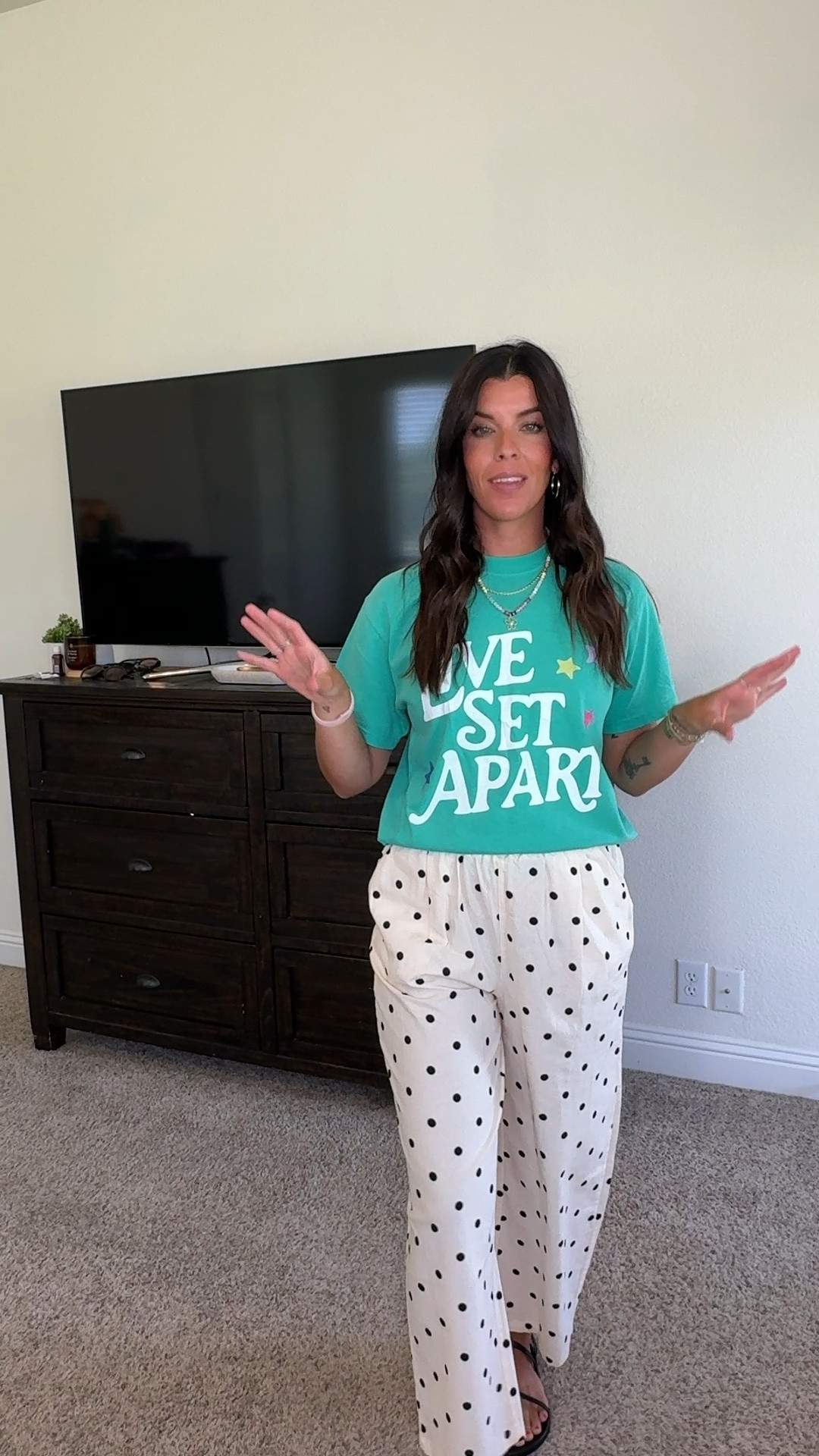 Live set apart💚⭐️ love this tee from @Worthy Wear 

Wearing a medium. 

Code: LaurenRene

#LTKootd #LTKmomlife