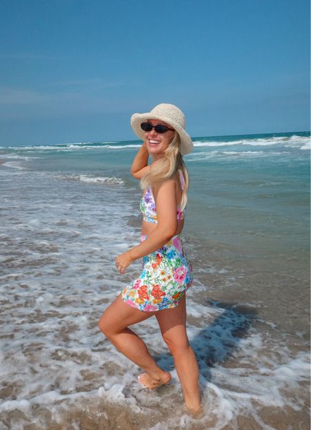 Beach Vacation Outfit Inspo

Beach Outfit, Floral Bikini, Spring Outfit, Beach Hat, Vacation Outfit 

#LTKfindsunder100 #LTKSeasonal #LTKstyletip