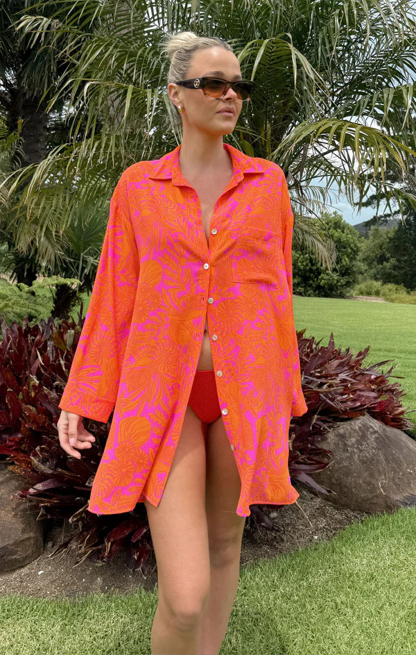 Beachclub Button Down ~ Fuchsia Shells Pebble | Show Me Your Mumu