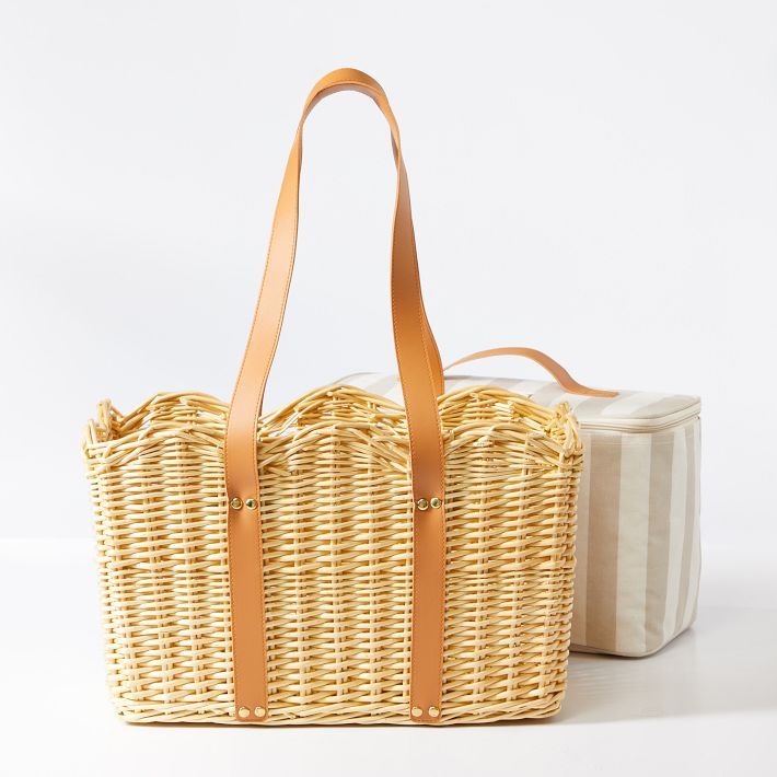 Scalloped Wicker Insulated Picnic Basket | Mark and Graham