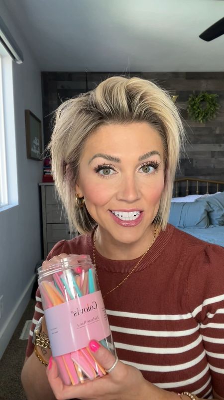 My favorite face razors- pack of 66 for UNDER $10!! Quick little tutorial on how I do my own dermaplaning at home


#LTKsalealert #LTKVideo #LTKbeauty