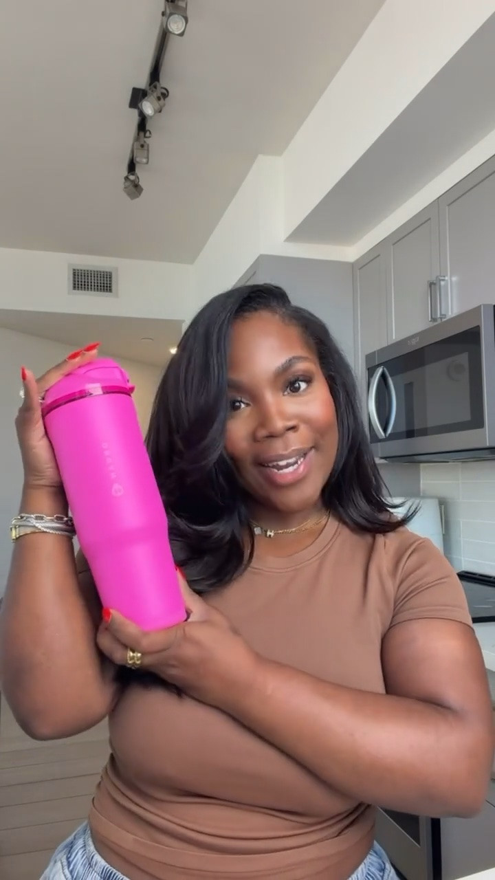 Loving my Hydrojug Ease2.0 in Razzle 💕

Use code EMMY for 10% off on the Hydrojug website! ✨

I can’t link to the website so I’m linking the collection to another retailer below!

#LTKTravel #LTKActive #LTKSeasonal