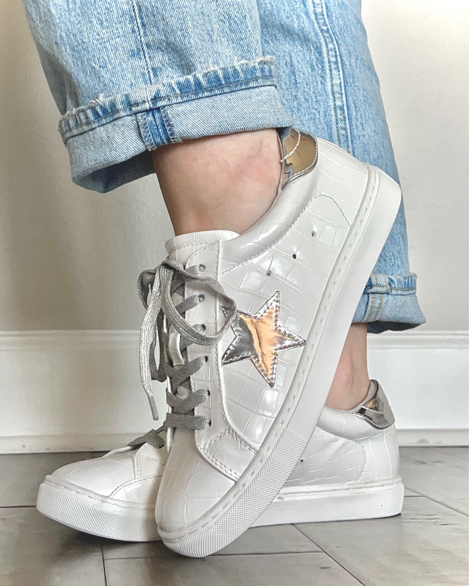 Golden Goose Amazon dupes that are only $43!! If you like the look of golden goose sneakers but don’t want to pay the price tag, these are a MUST! Soo many color/pattern options too! #amazondupes #goldengoosesneakers #goldengoosedupes

#LTKworkwear #LTKshoecrush #LTKunder50