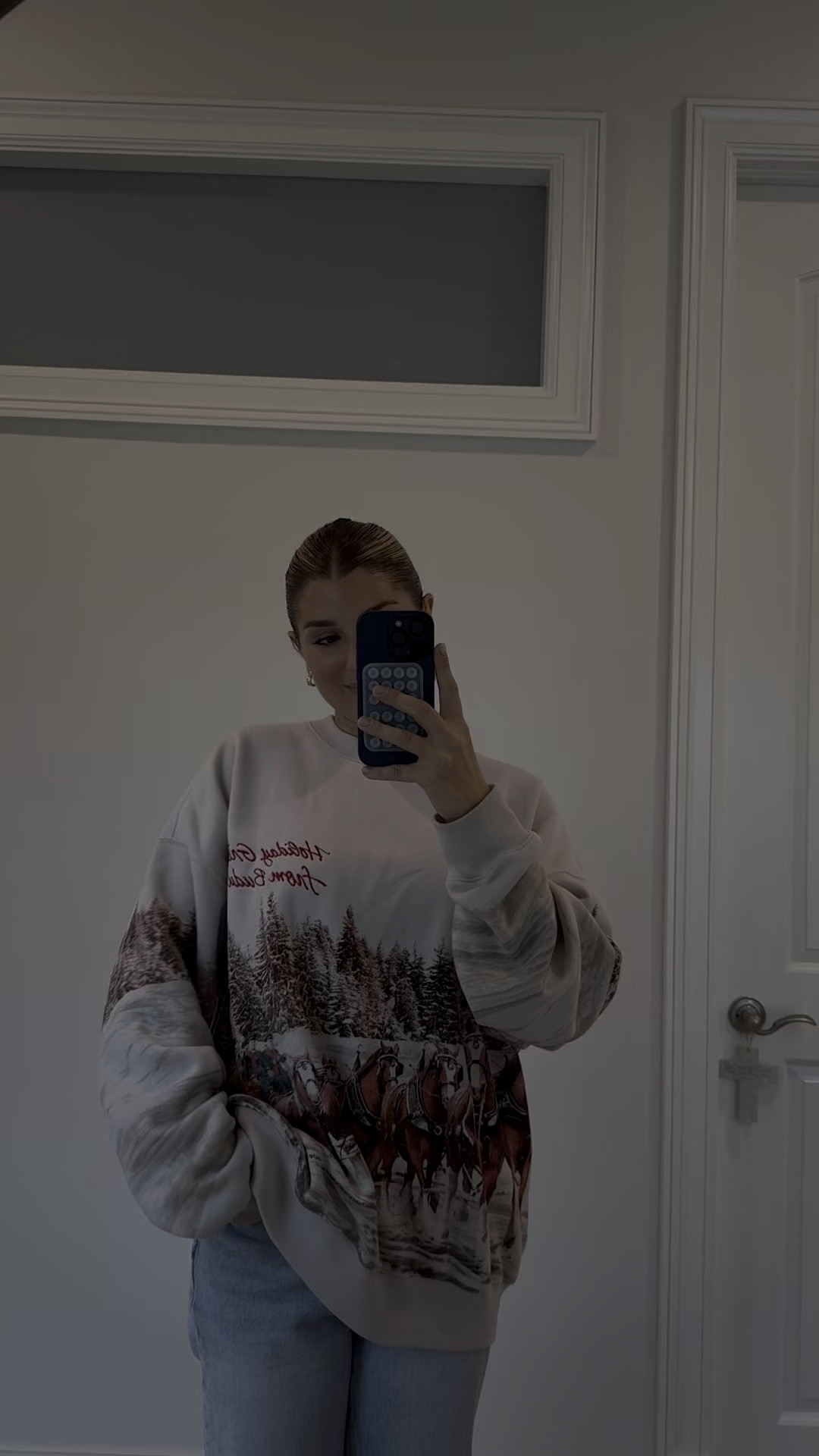 Abercrombie X Budweiser sweatshirt 🫶🏼♥️

#LTKSeasonal #LTKHoliday #LTKGiftGuide