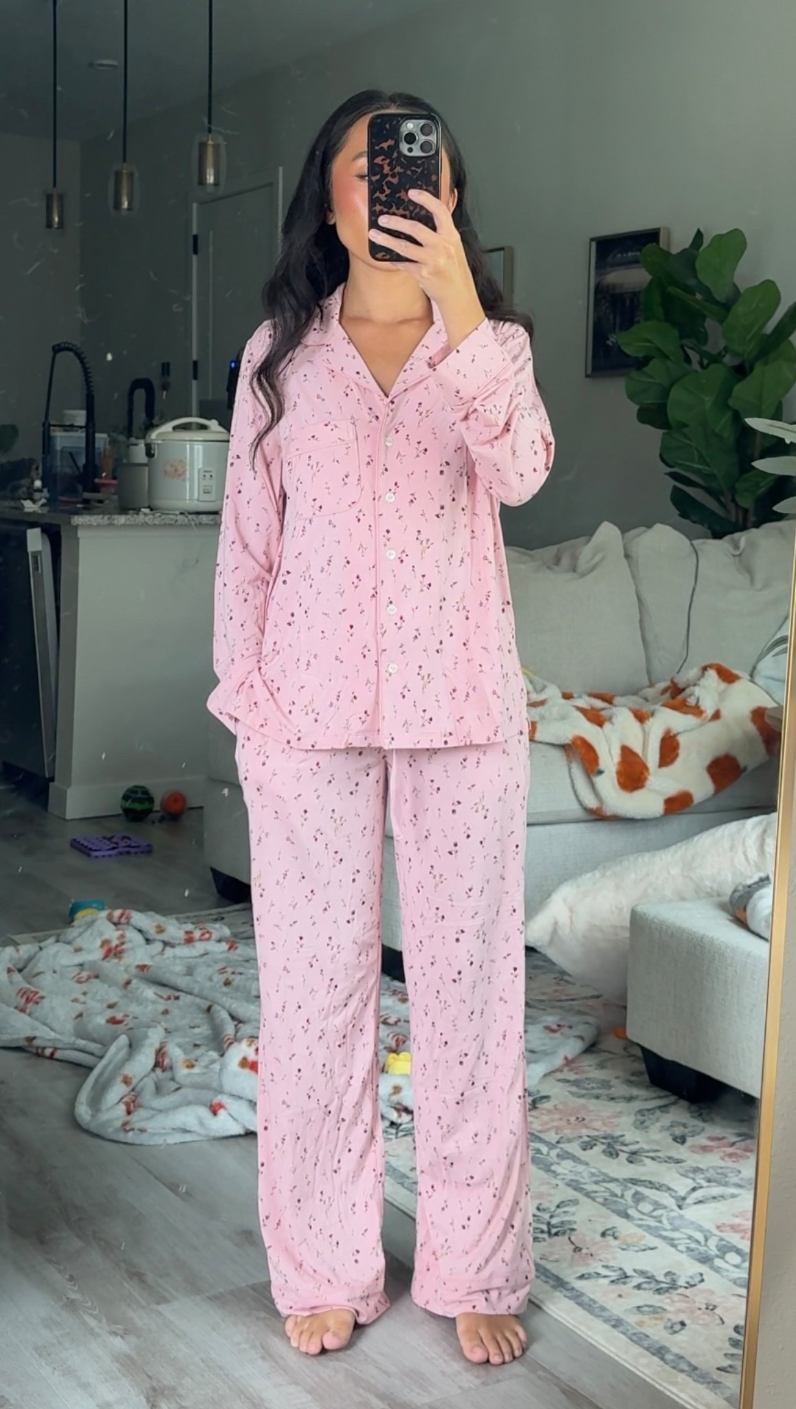 Victoria’s Secret pajama set!! Modal Soft Long PJ Set in the color Pink Lilly
Size: XS short 

Comfy outfits, matching set, petite fashion, petite

#LTKPetite