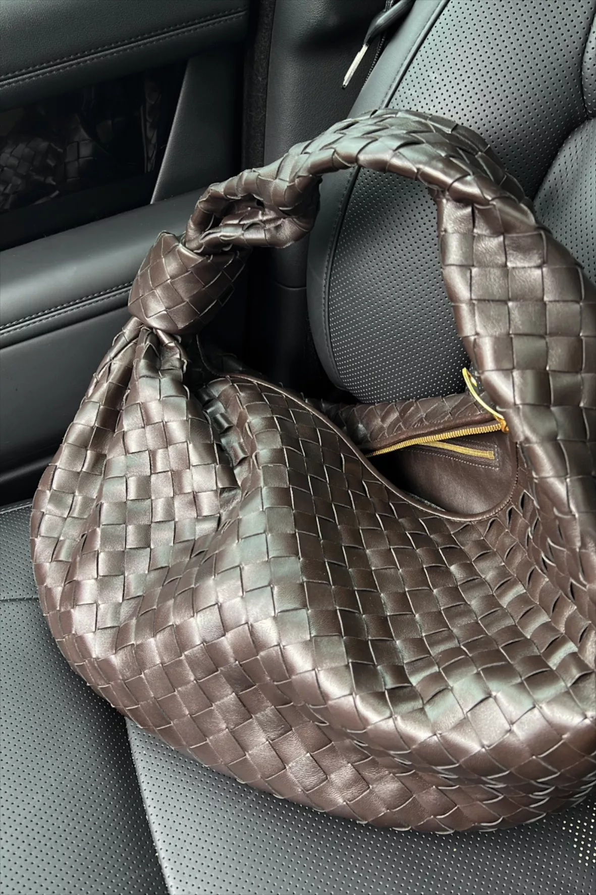 Bottega Veneta Small Jodie Leather Hobo Bag