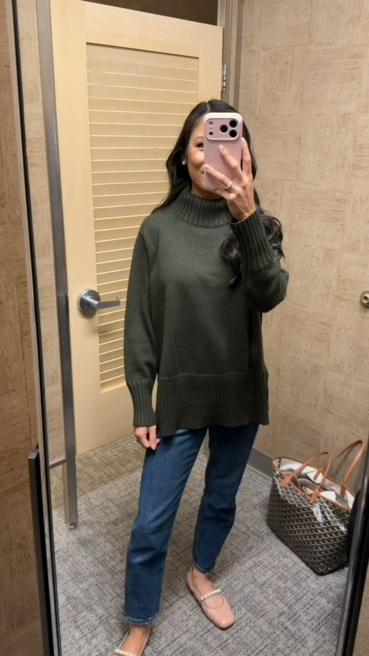 great closet staple for fall and winter! Lightweight but very warm. Length will be perfect with jeans or leggings. Fits TTS. Part of NSALE!

#LTKootd #LTKSeasonal #LTKSaleAlert