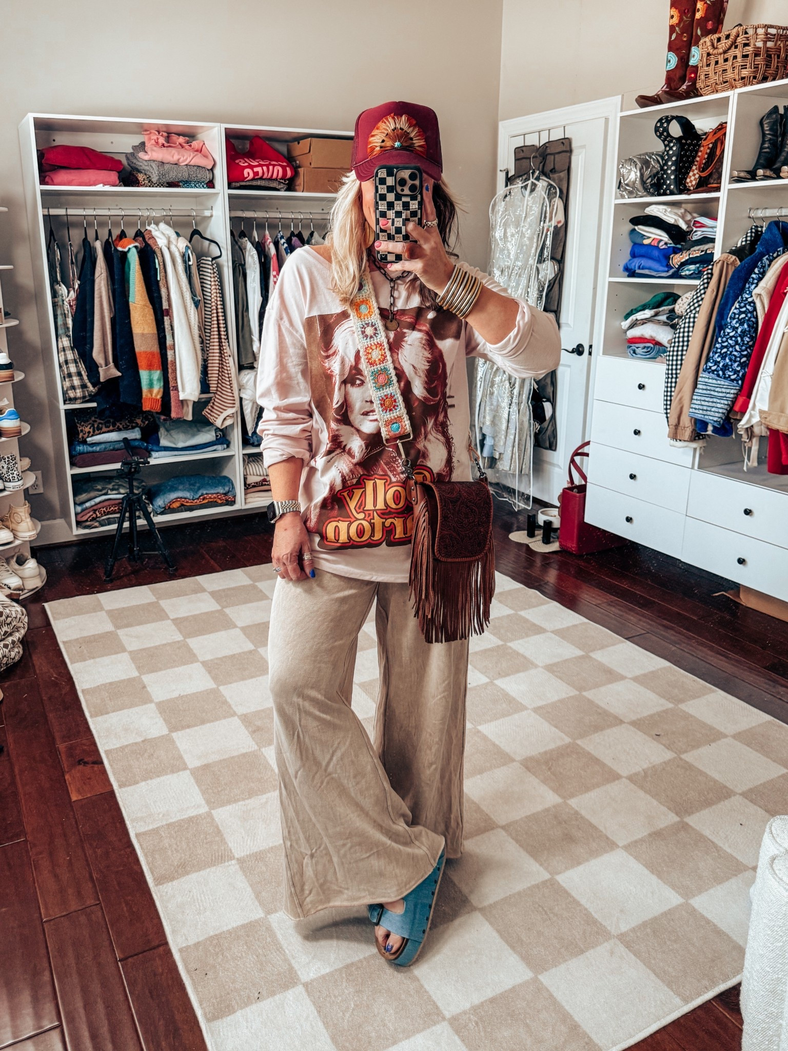 This Dolly tee is so cute from Target! I’m wearing a large in it. 
My pants are a size M. I can’t link here but you can copy and paste the link 👉🏼 
https://collabs.shop/ttdijr SAVE with code MANDIE20MAULDIN 
✨Necklace & earrings save with code MANDIE20

#LTKOver40 #LTKFindsUnder50 #LTKStyleTip